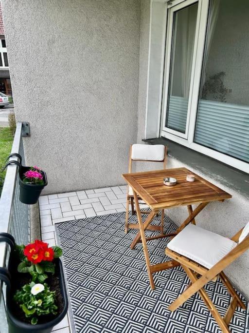 Moderne Ruhige Wohnung Bochum Angebunden Exterior foto